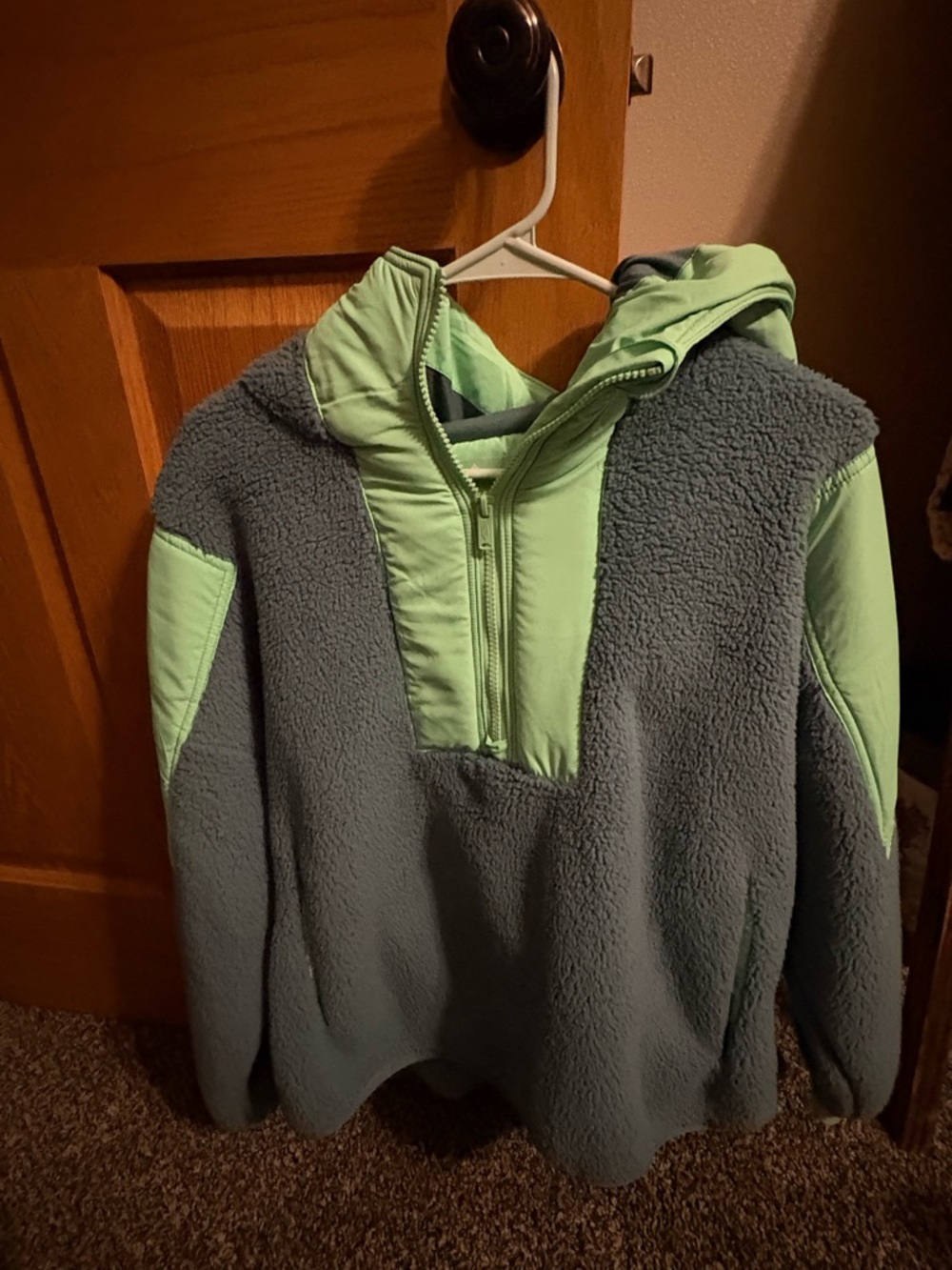 Women’s FP movement fleece